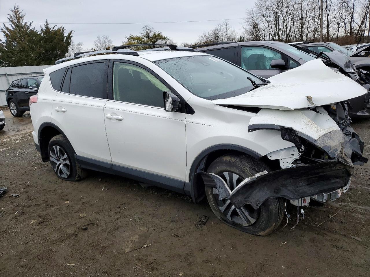 2017 Toyota Rav4 Le - Фото 4
