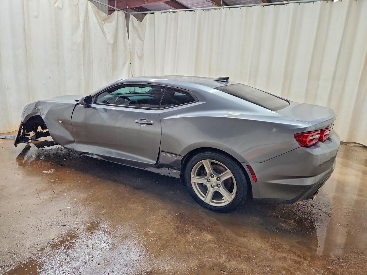 2022 Chevrolet Camaro Ls - Фото 2