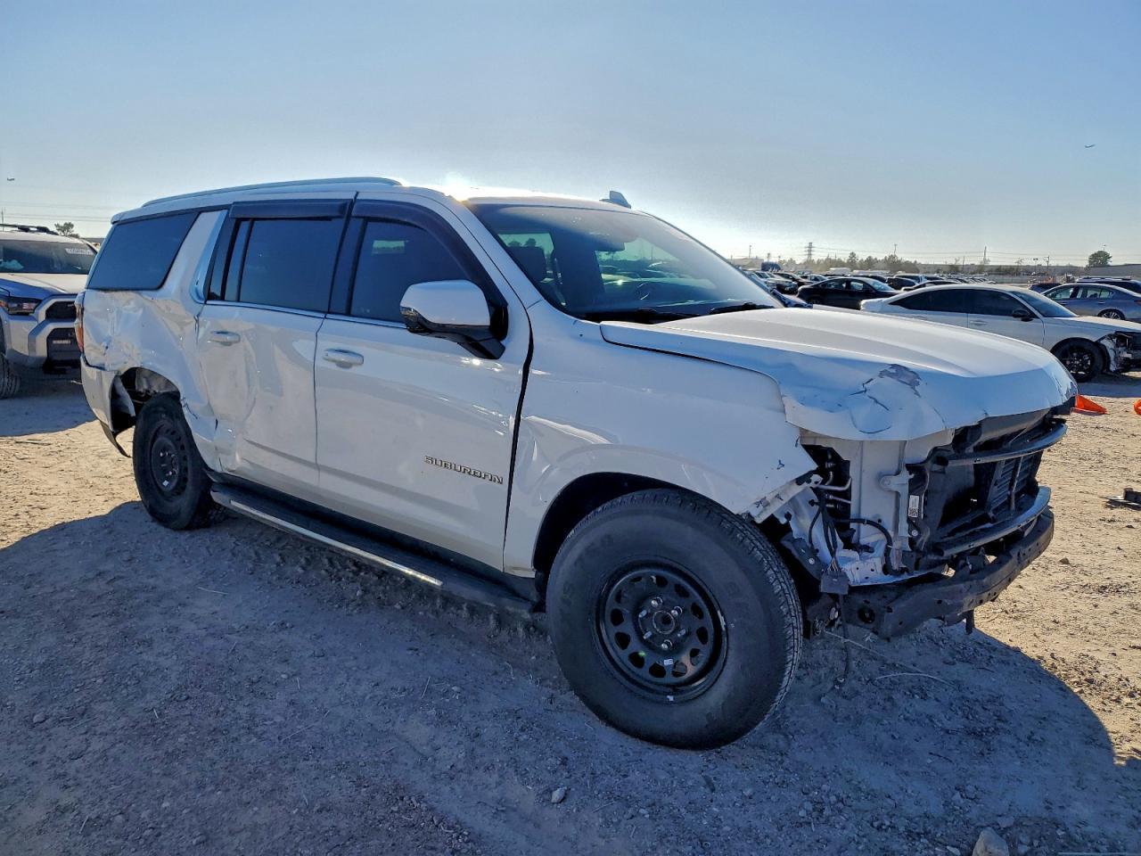 2022 Chevrolet Suburban C1500 Lt - Image 4
