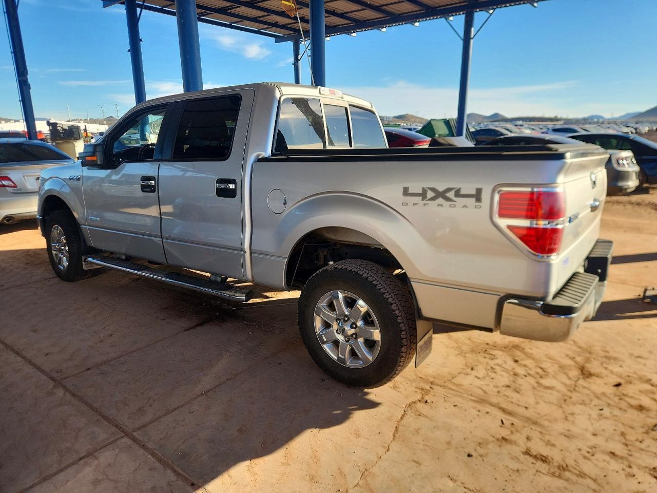 2013 Ford F150 Supercrew - Фото 2