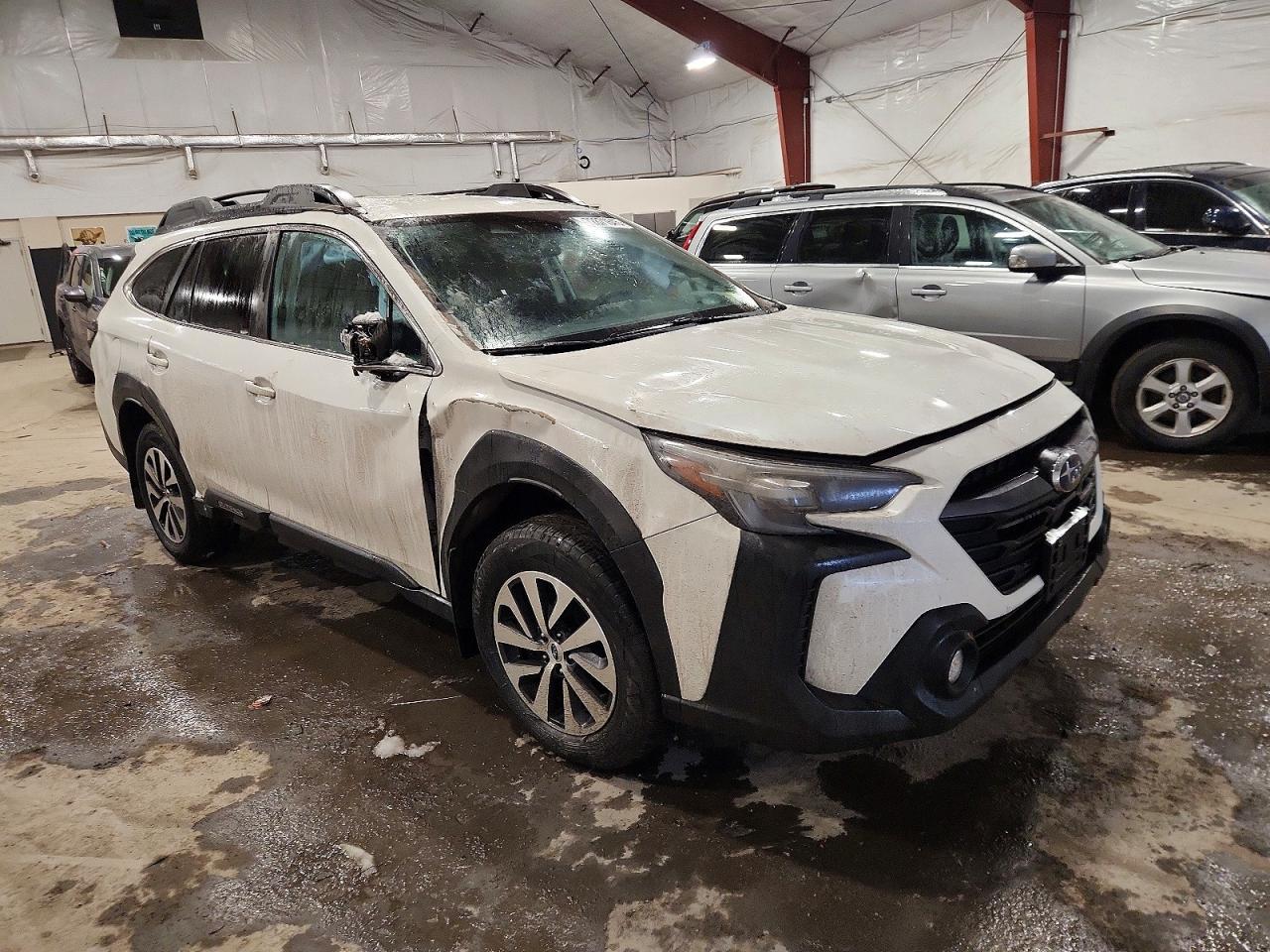 2023 Subaru Outback Premium - Image 4