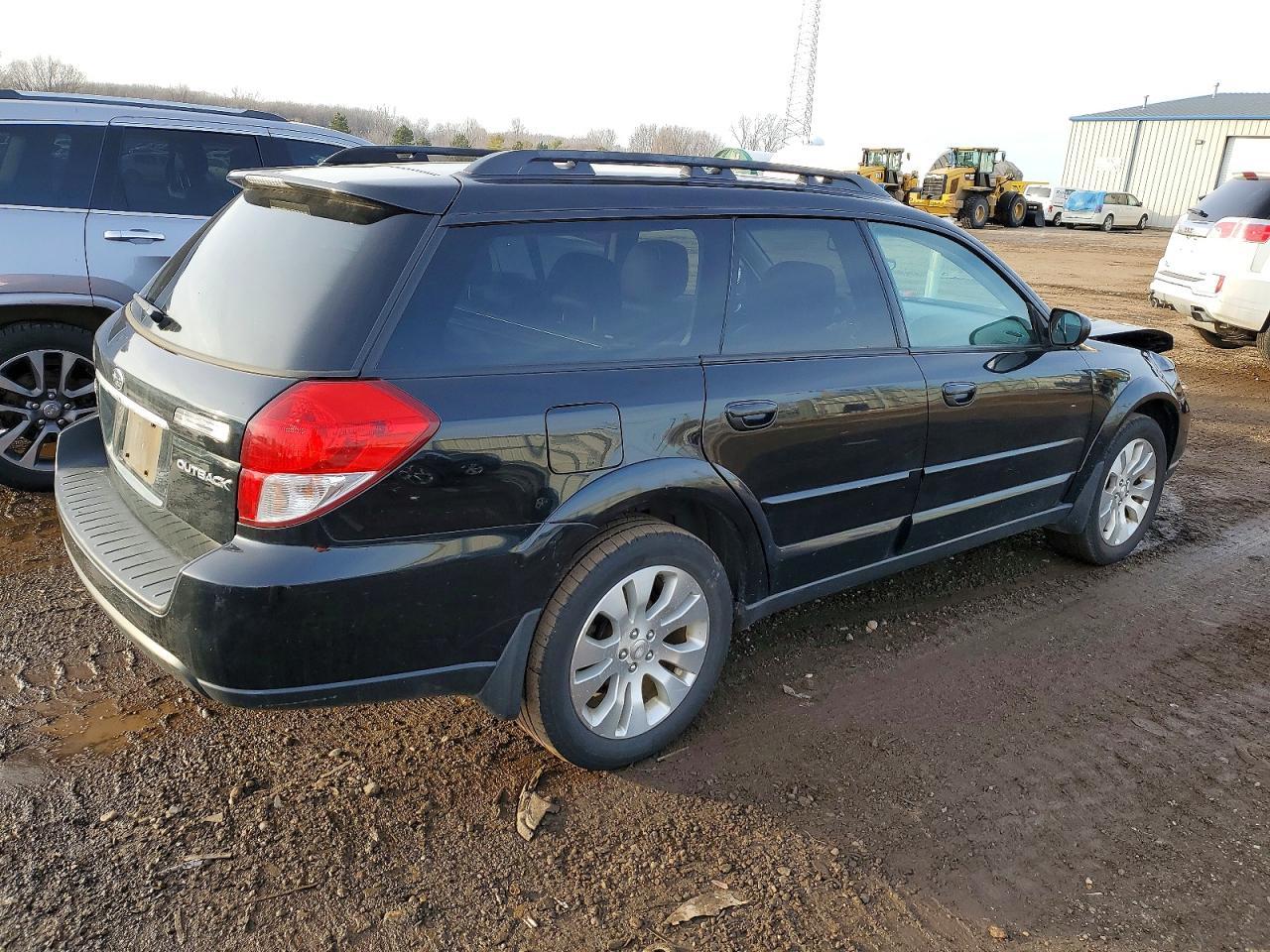 2009 Subaru Outback 2.5I Limited - Image 3