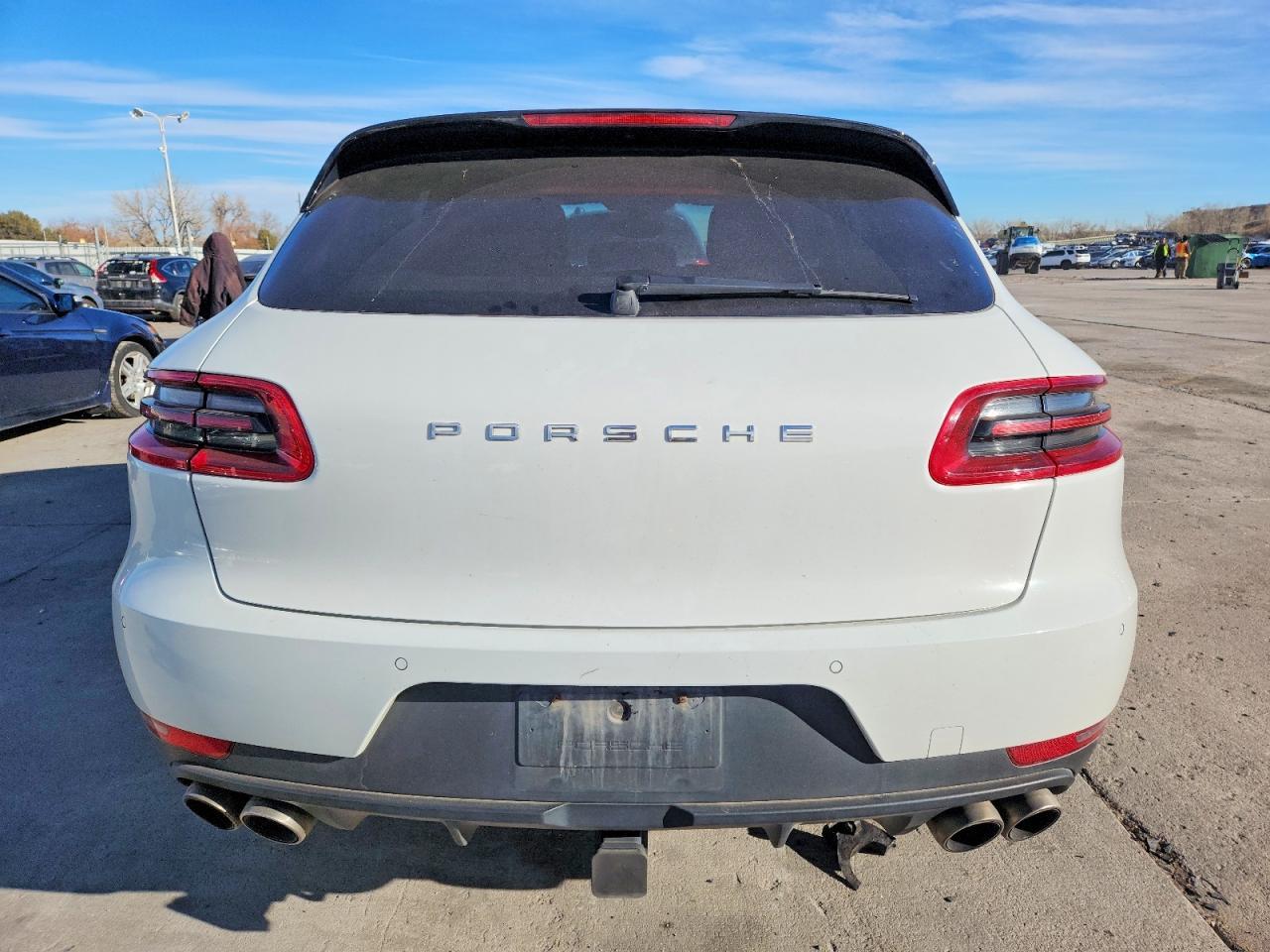 2015 Porsche Macan S - Image 6