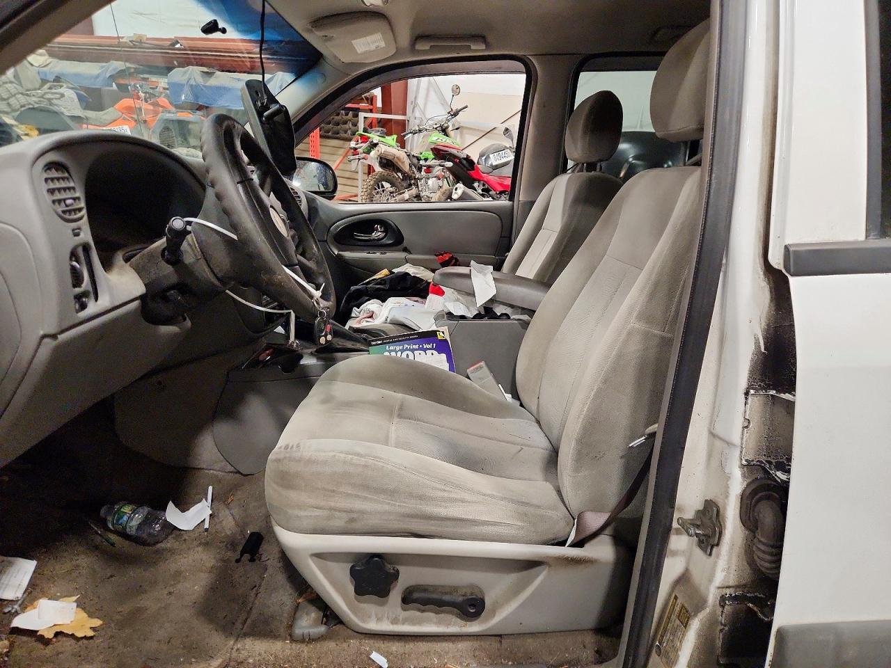 2005 Chevrolet Trailblazer Ls - Image 7