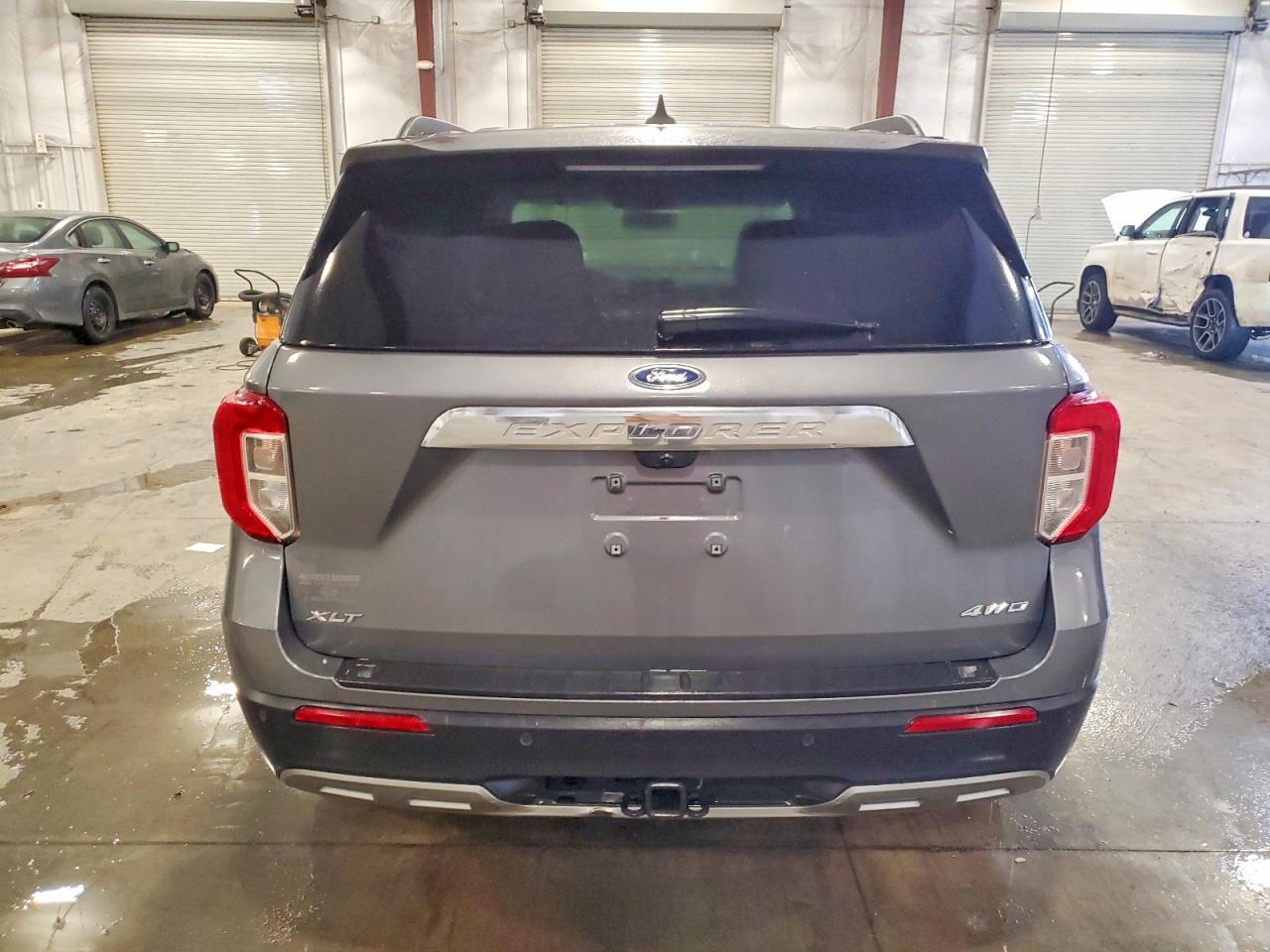 2023 Ford Explorer Xlt - Image 6