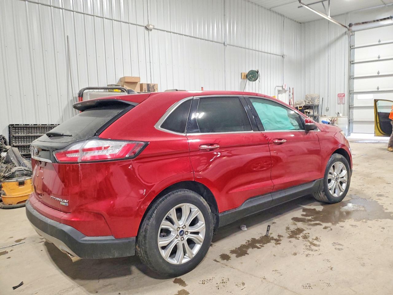 2020 Ford Edge Titanium - Фото 3