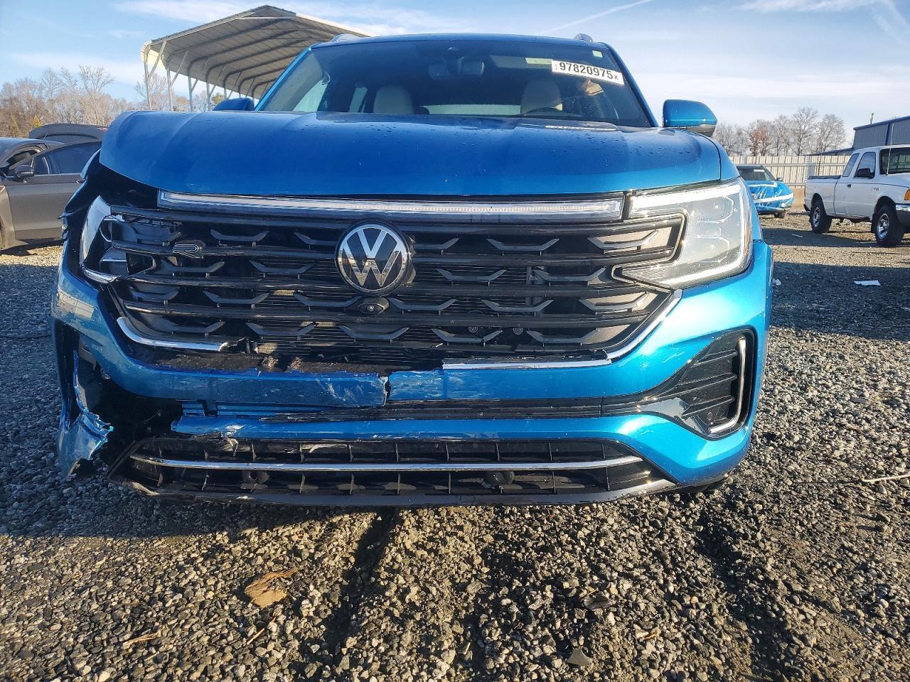 2024 Volkswagen Atlas Cross Sport Sel Premium R-Line - Image 5