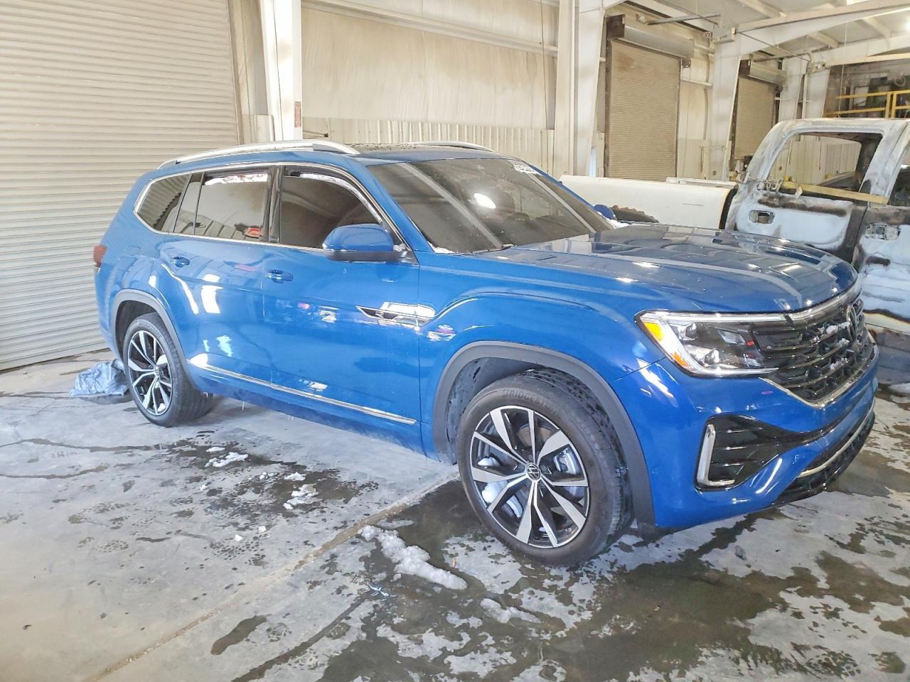2025 Volkswagen Atlas Sel Premium R-Line - Фото 4