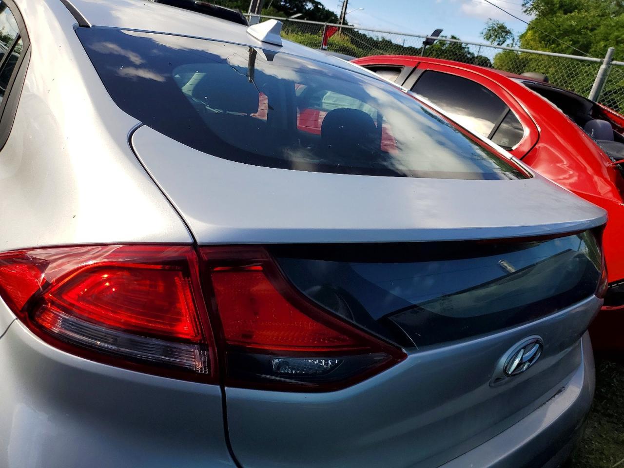 2018 Hyundai Ioniq Blue - Фото 6