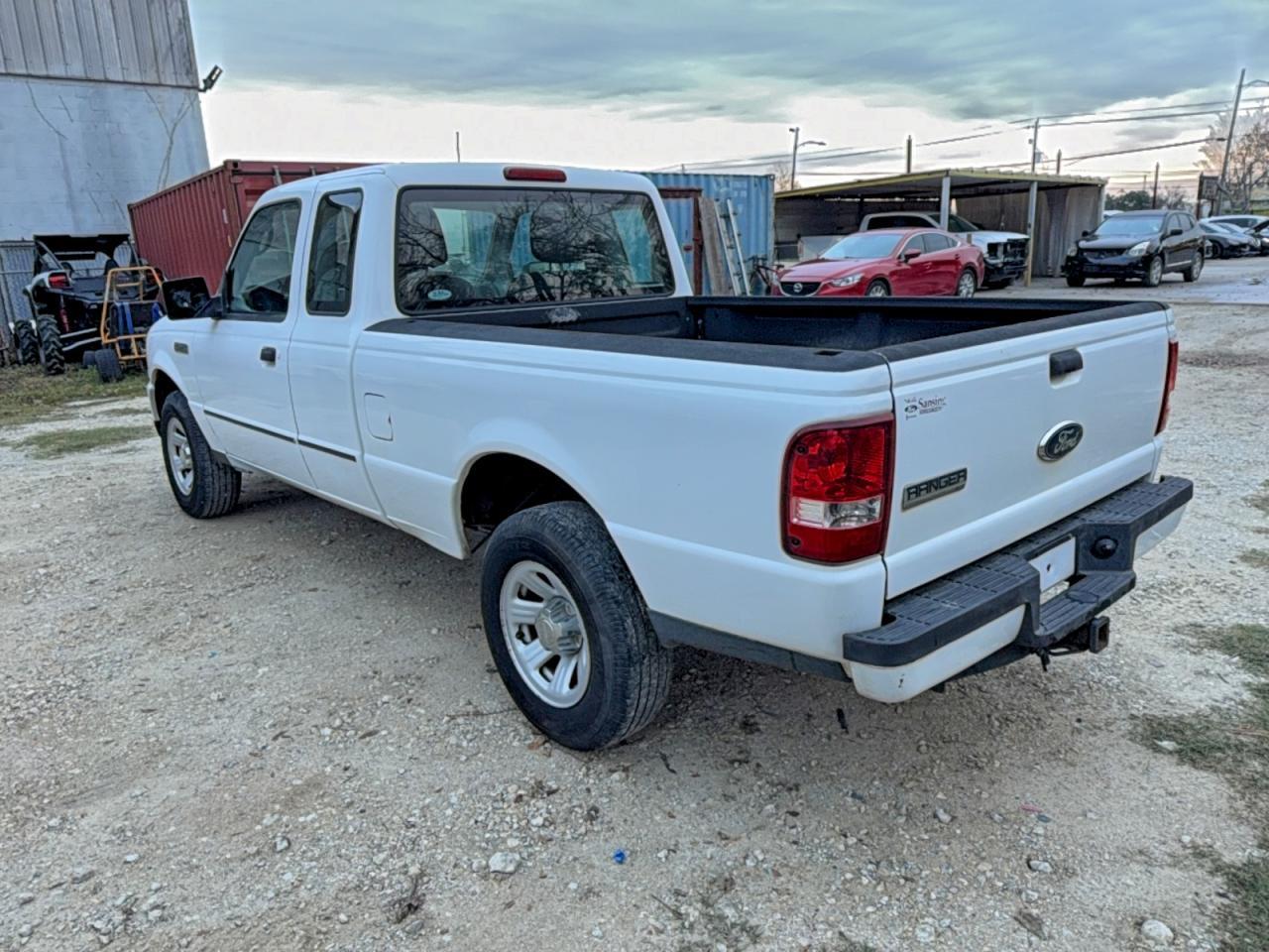 2011 Ford Ranger Super Cab - Image 3