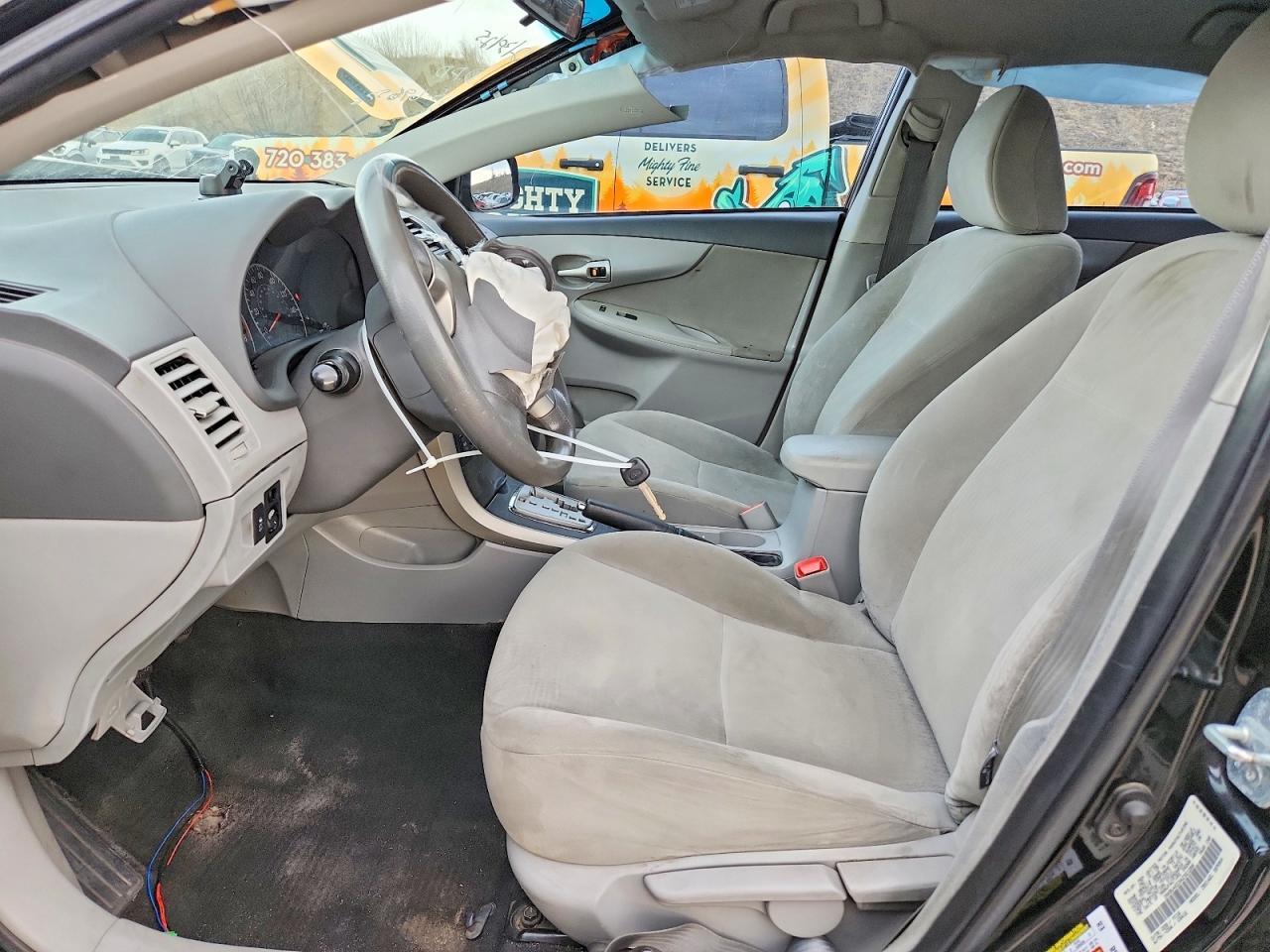 2010 Toyota Corolla - Фото 7