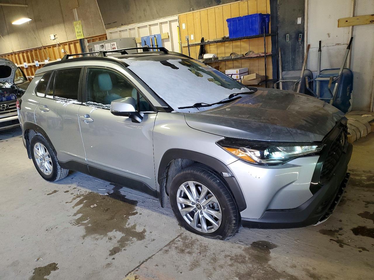 2022 Toyota Corolla Cross Le - Фото 4