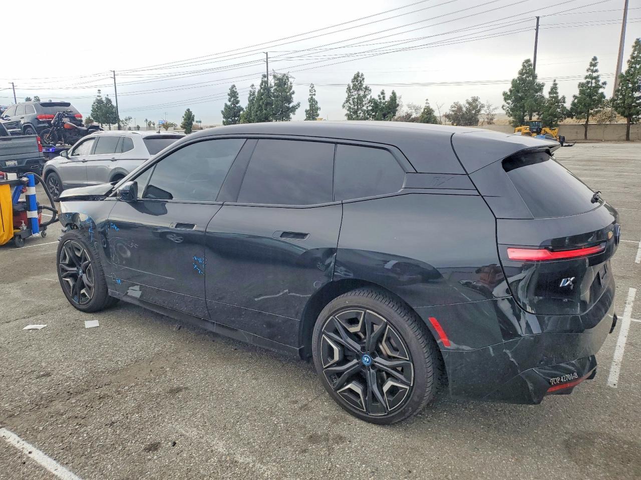 2024 BMW Ix xDrive50 - Фото 2