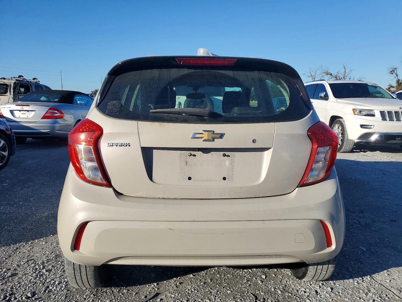 2018 Chevrolet Spark Ls - Image 6