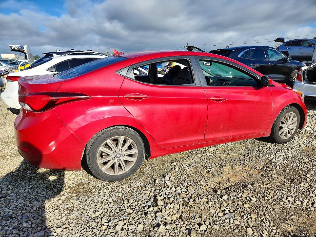 2015 Hyundai Elantra Se - Фото 3