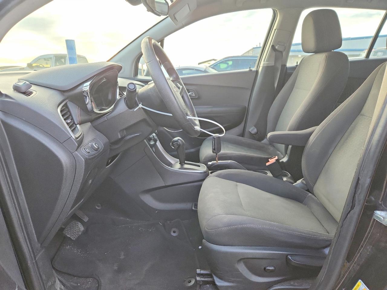 2017 Chevrolet Trax Ls - Image 7