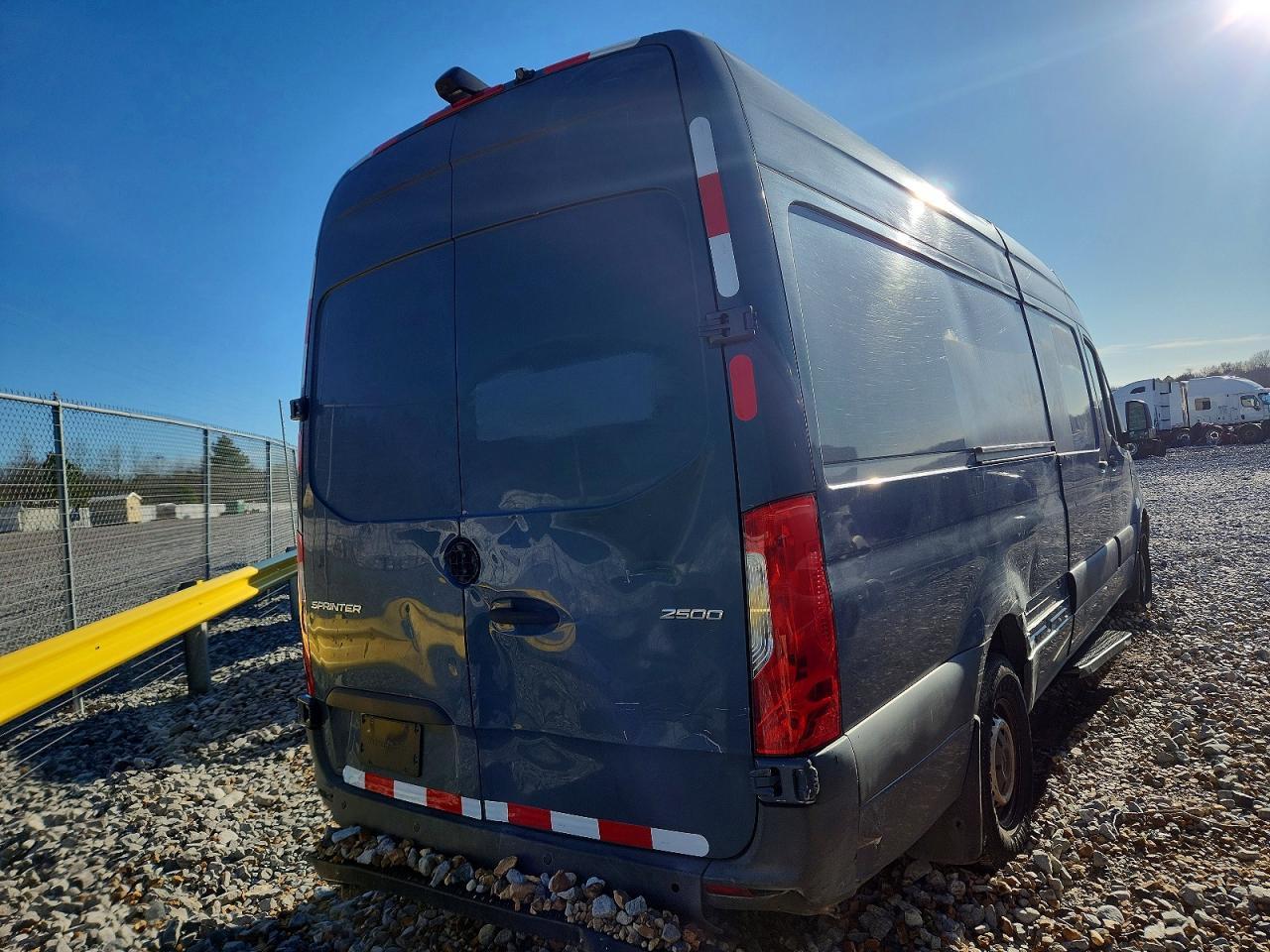 2019 Mercedes-Benz Sprinter 2500/3500 - Фото 3