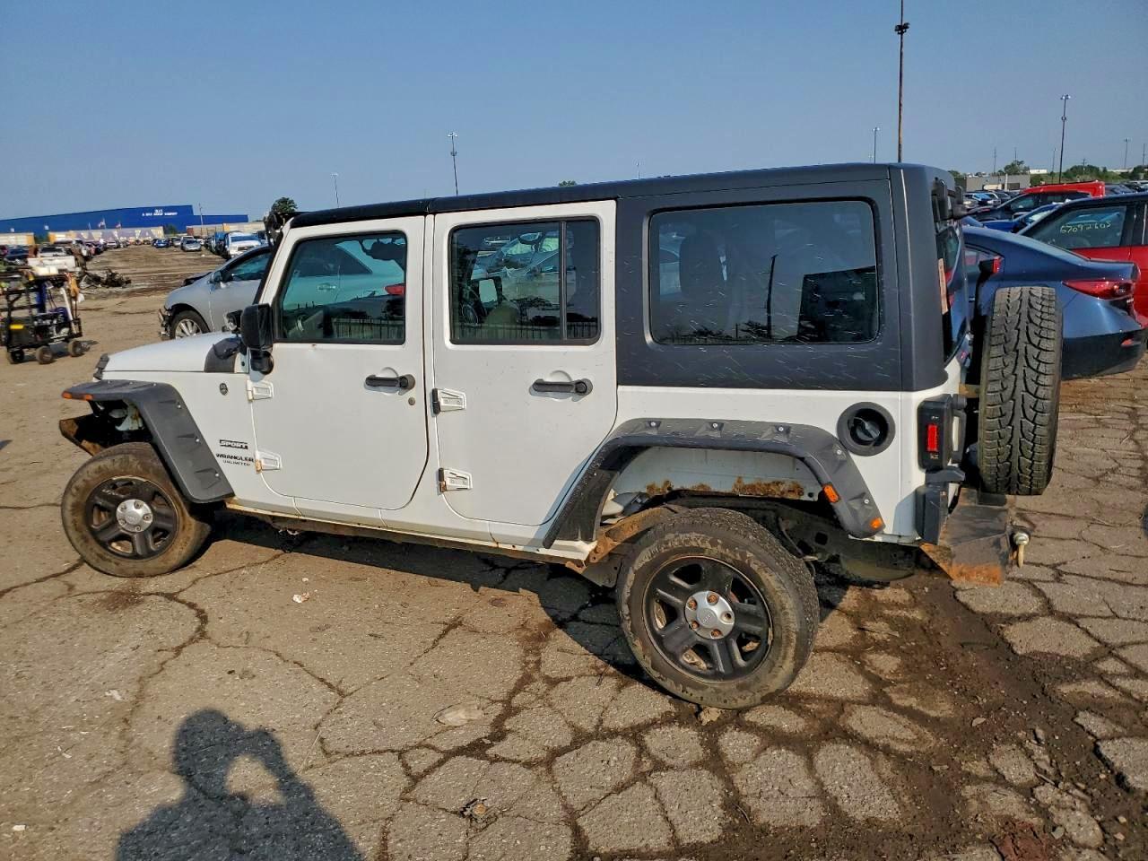 2016 Jeep Wrangler Unlimited Sport - Image 2