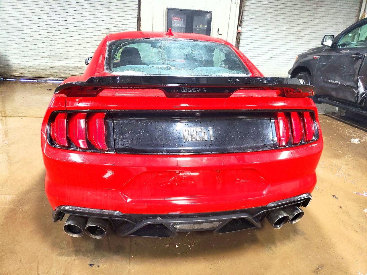 2021 Ford Mustang Mach I - Фото 6