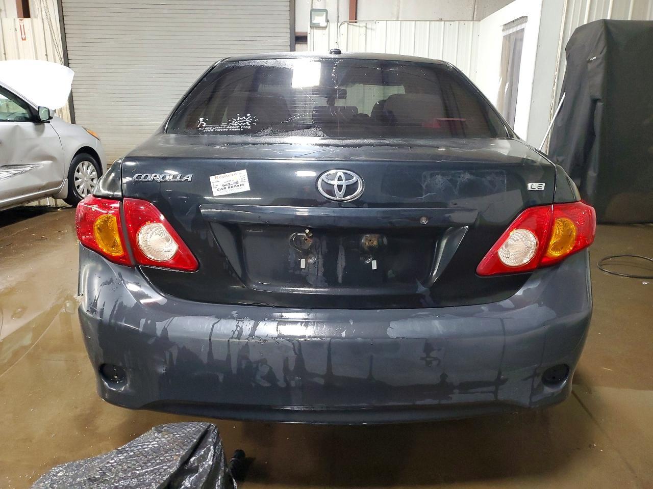 2010 Toyota Corolla Le - Фото 6