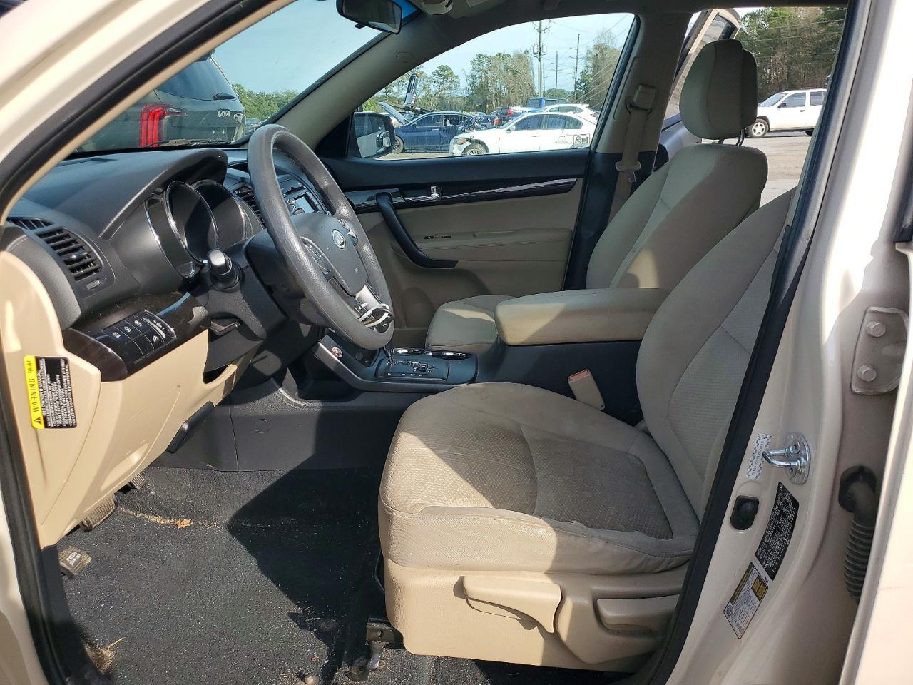 2011 Kia Sorento Base - Image 7