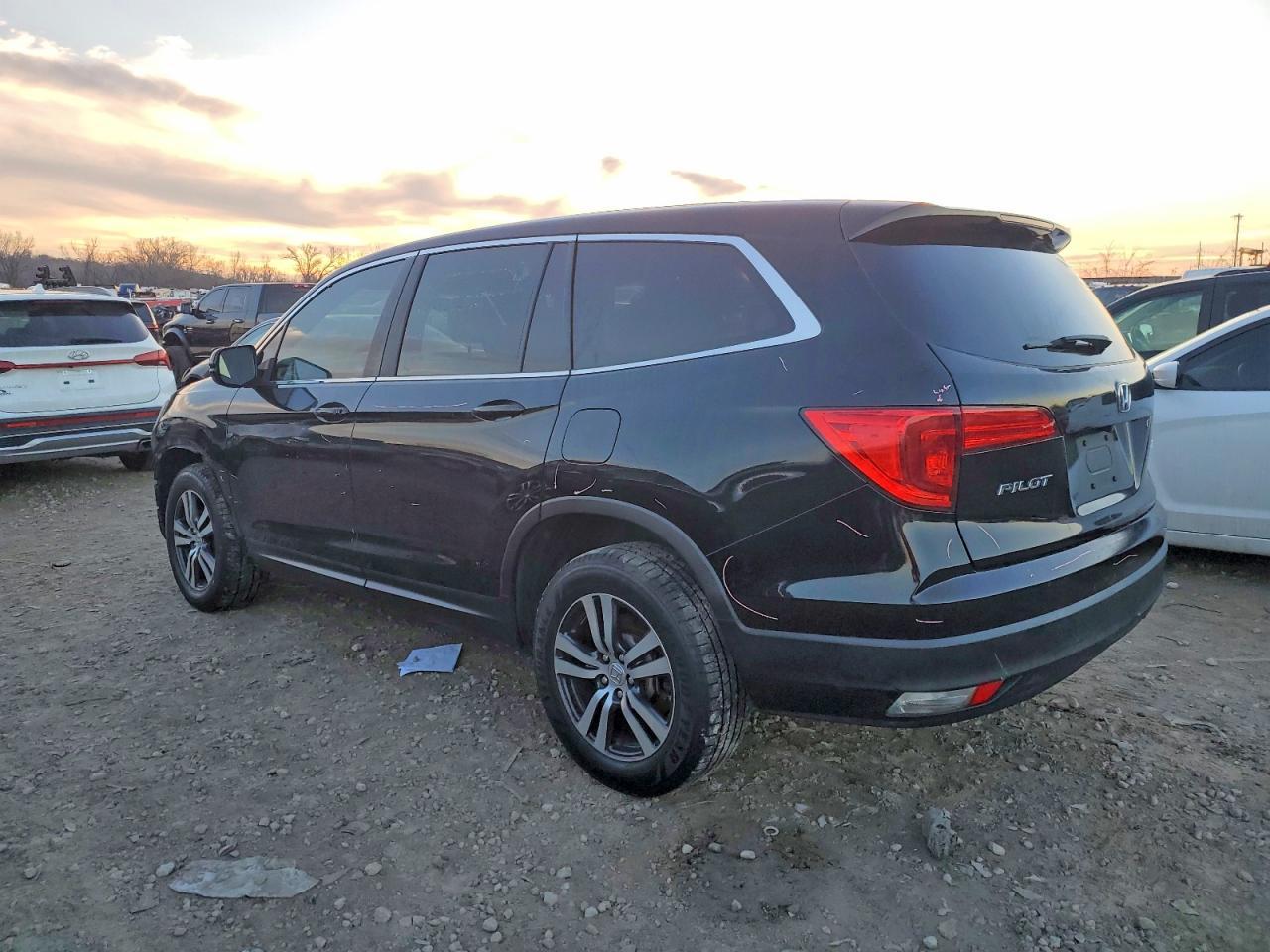2017 Honda Pilot Ex - Фото 2