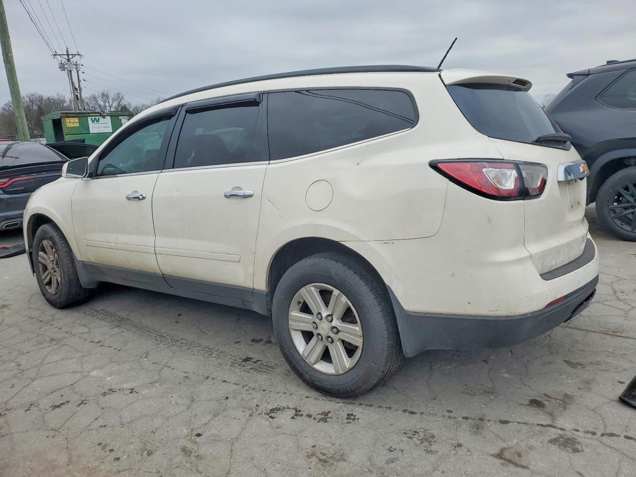 2014 Chevrolet Traverse Lt - Image 2