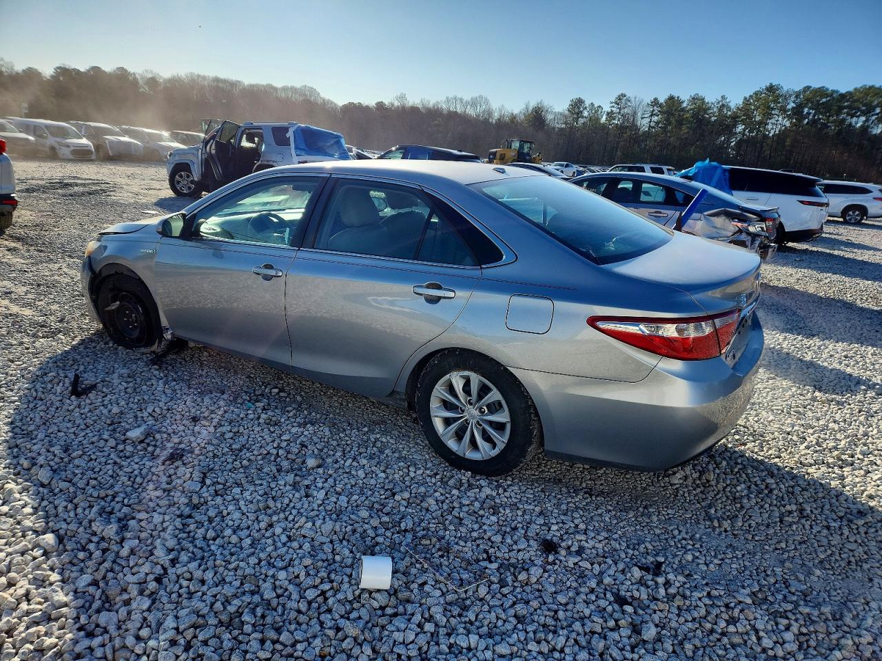2017 Toyota Camry Hybrid Le - Фото 2