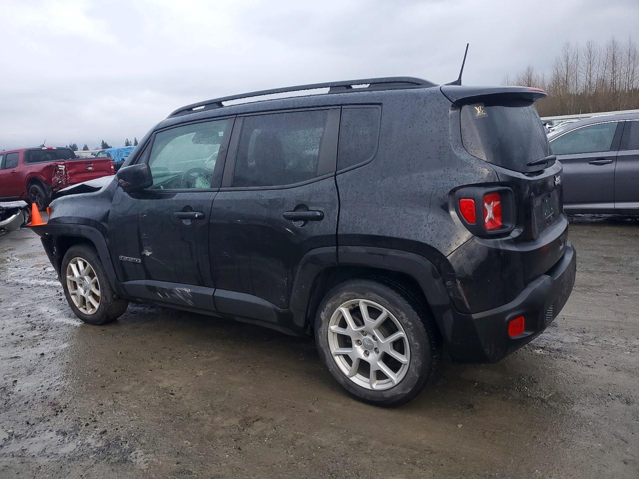 2019 Jeep Renegade Latitude - Image 2
