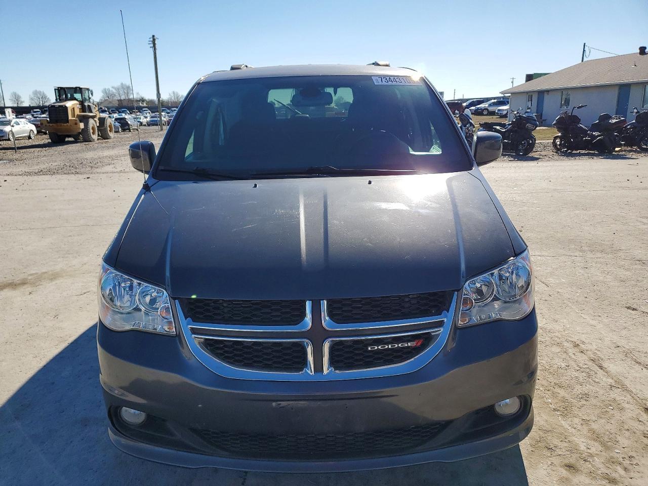 2019 Dodge Grand Caravan Sxt - Image 5
