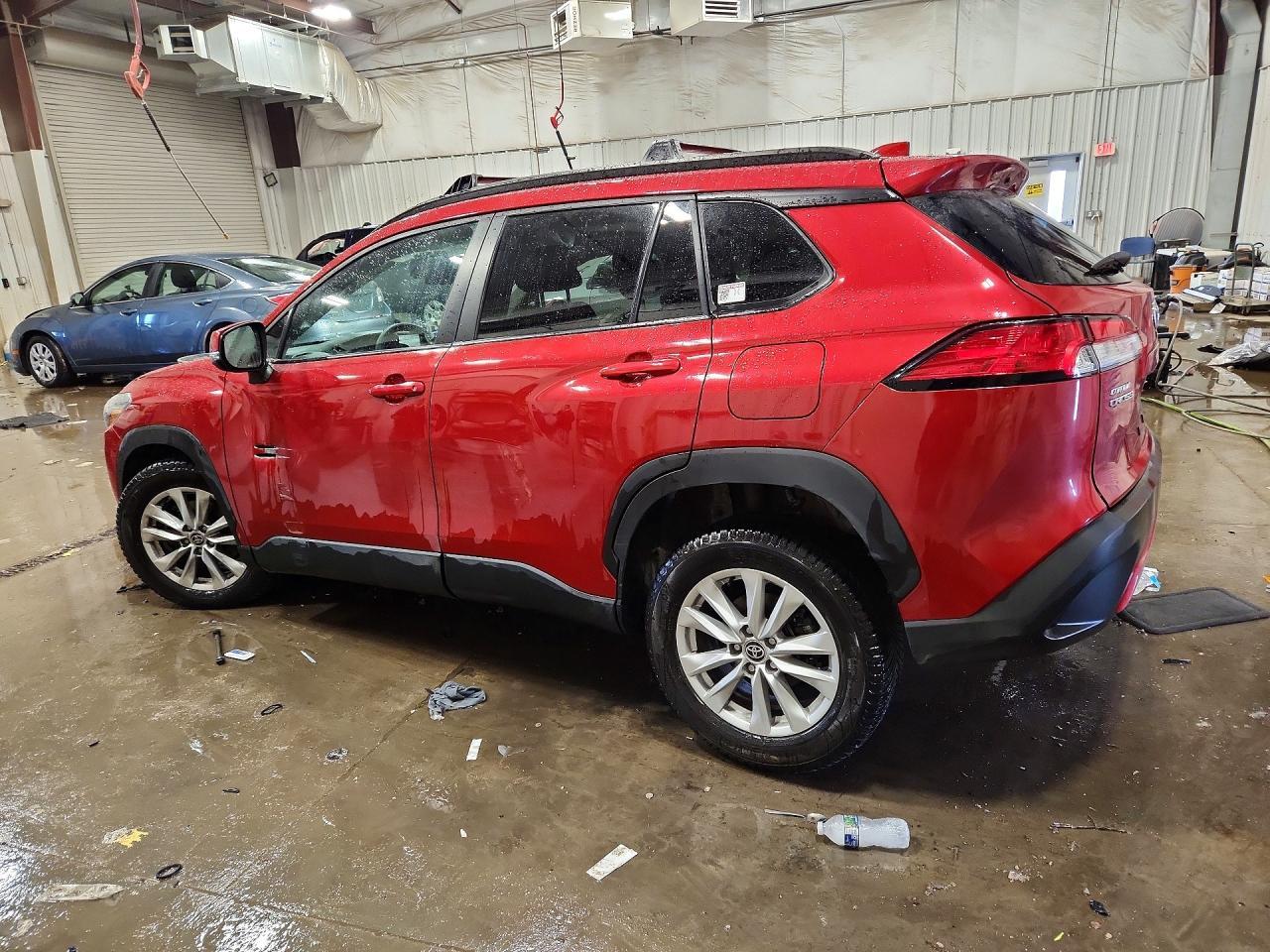 2022 Toyota Corolla Cross Le - Фото 2