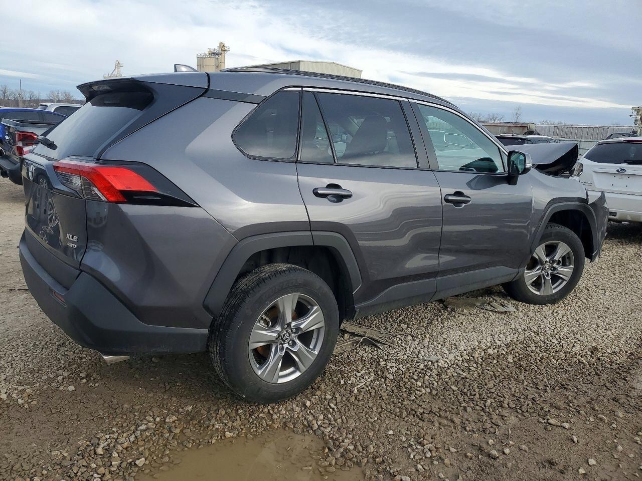 2024 Toyota Rav4 Xle - Фото 3