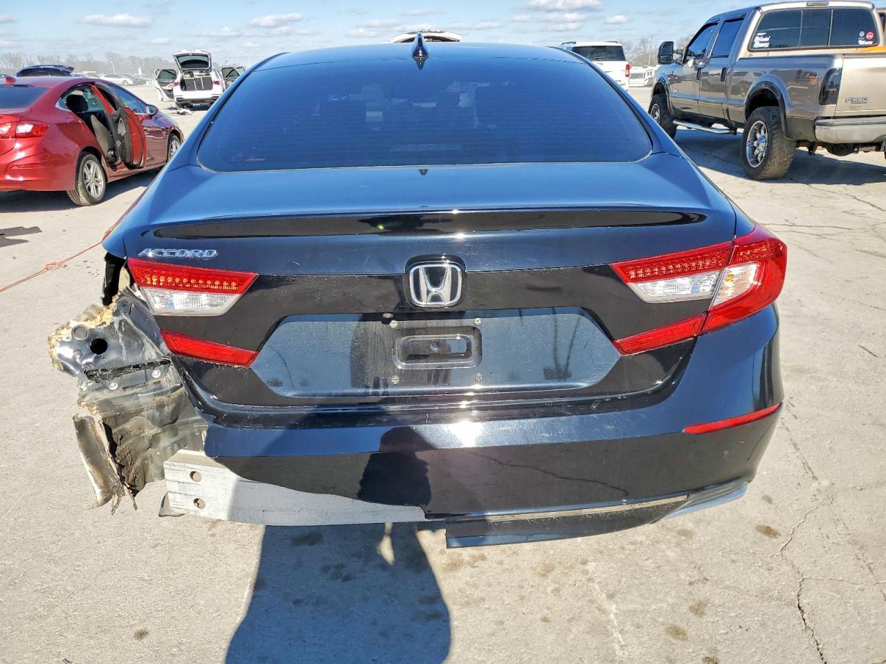 2018 Honda Accord Lx - Фото 6