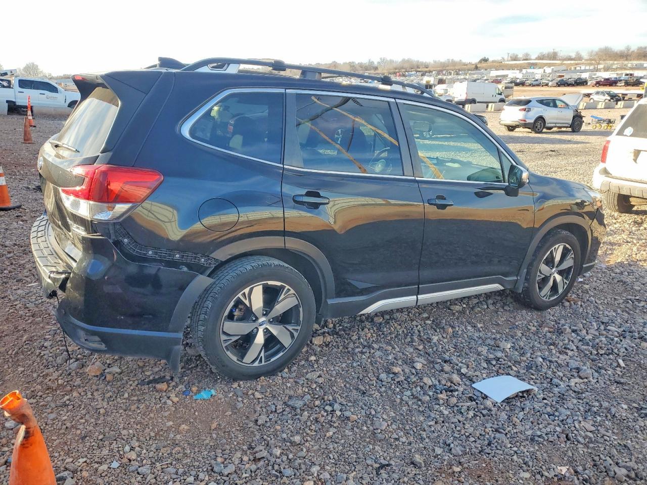 2021 Subaru Forester Touring - Фото 3