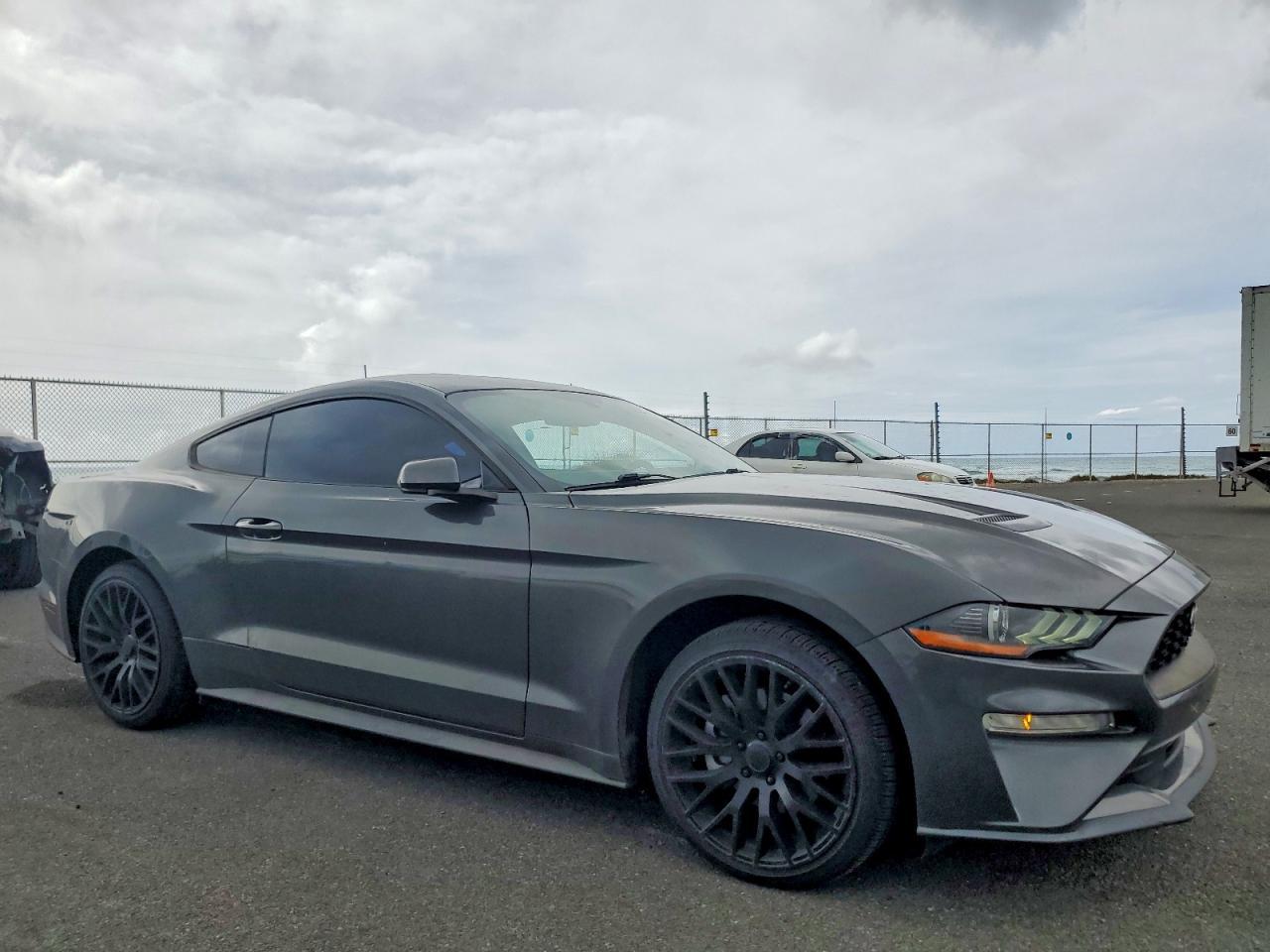2020 Ford Mustang - Фото 4