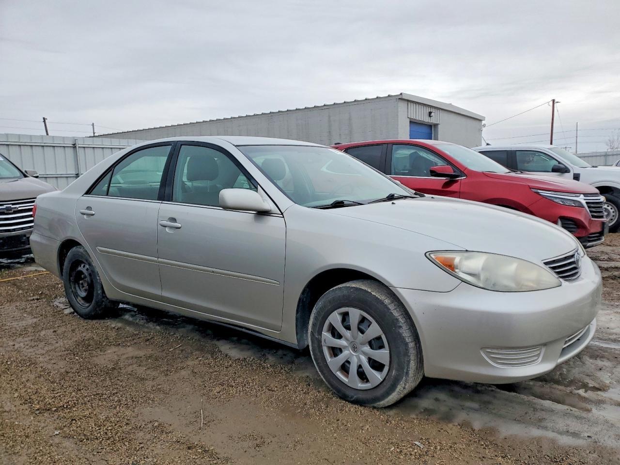 2005 Toyota Camry Le - Фото 4