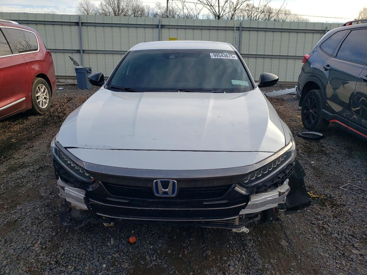 2022 Honda Accord Hybrid Sport - Image 5