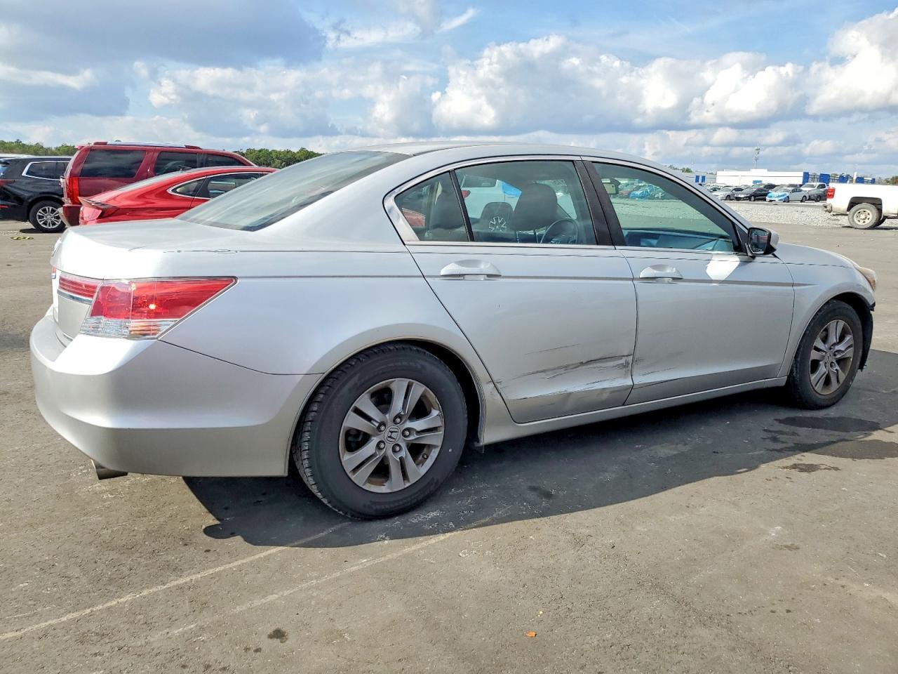 2012 Honda Accord - Фото 3