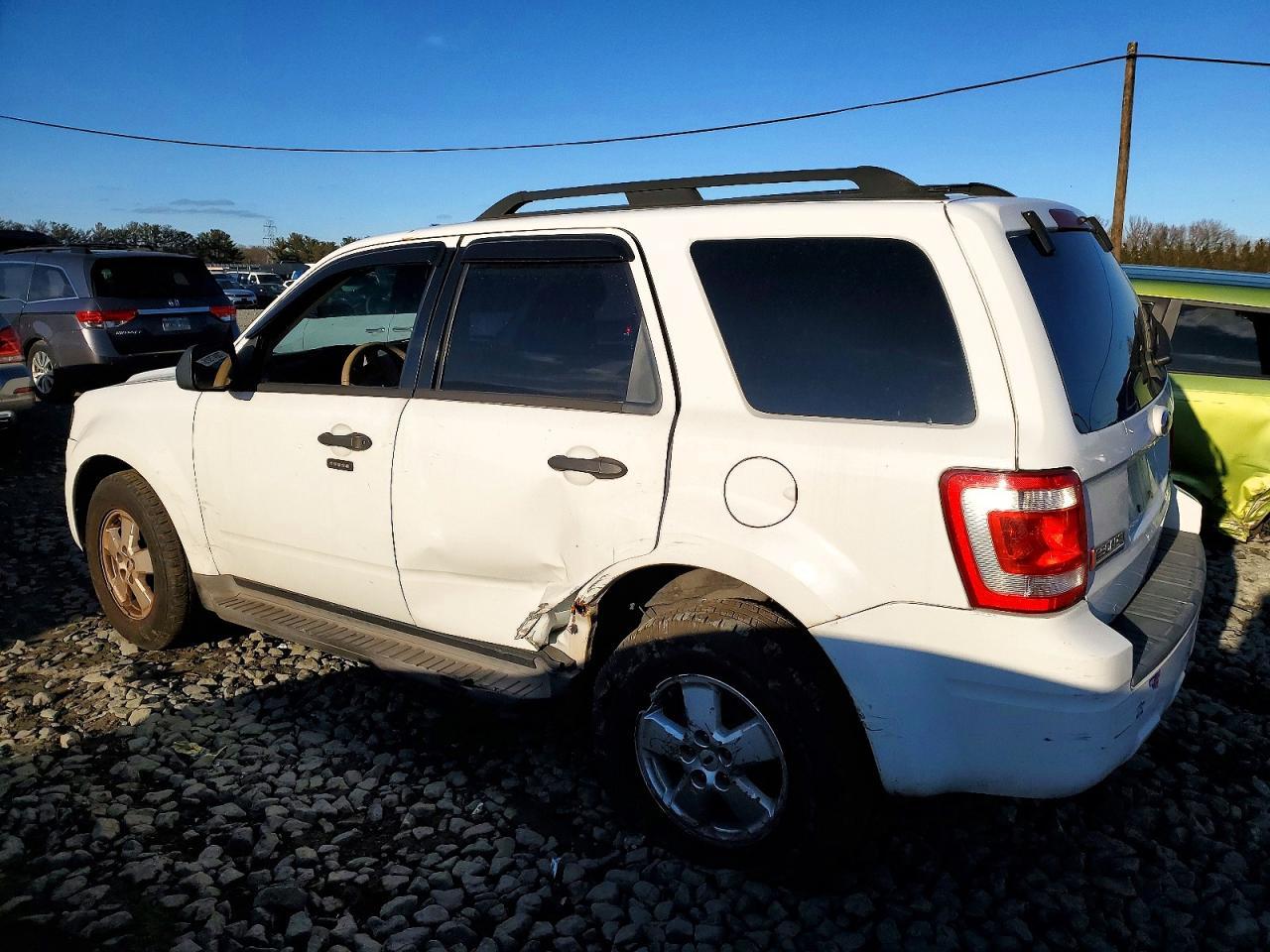 2009 Ford Escape Xlt - Фото 2