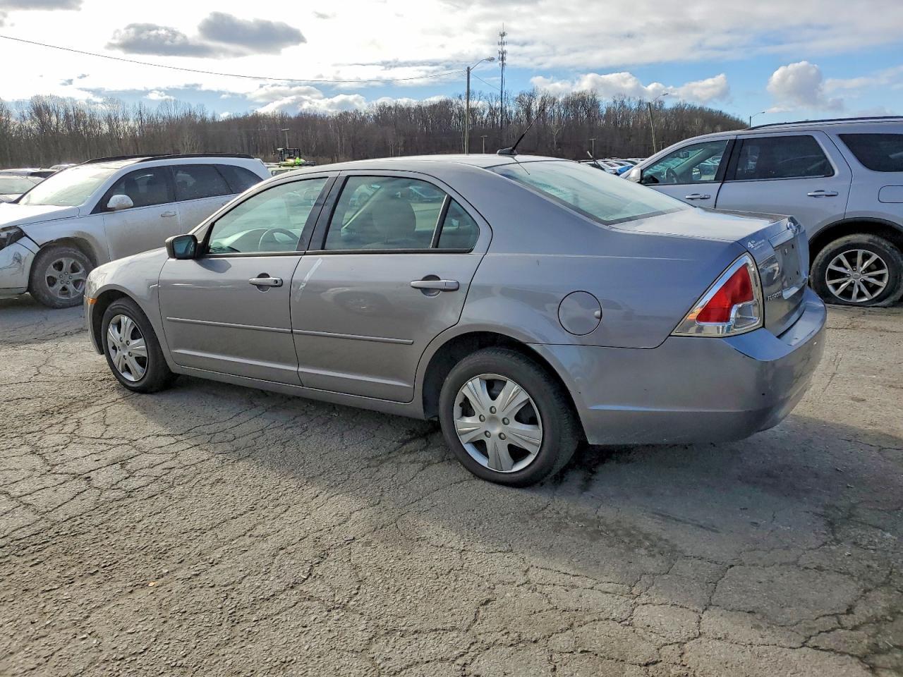 2007 Ford Fusion S - Фото 2