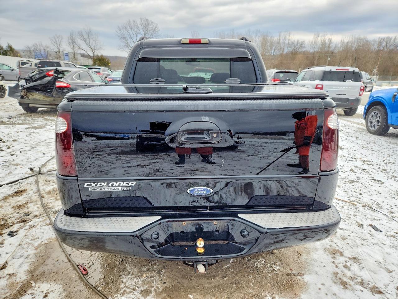 2004 Ford Explorer Sport Trac - Фото 6
