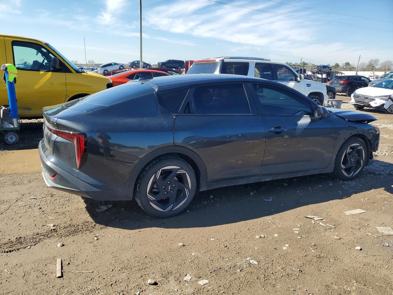 2025 Kia K4 Ex - Фото 3