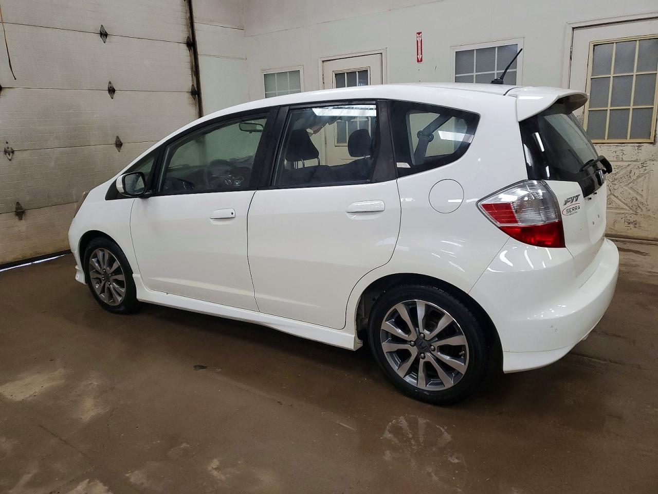 2013 Honda Fit Sport - Фото 2