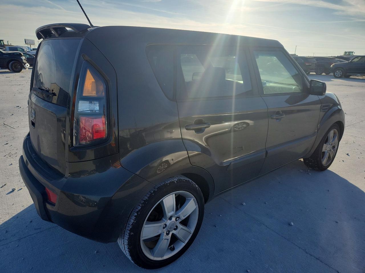 2011 Kia Soul + - Фото 3