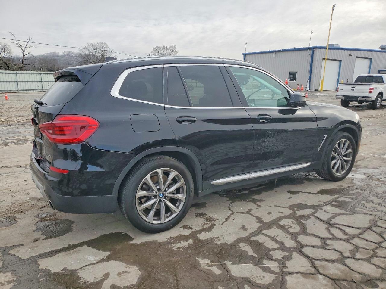 2019 BMW X3 Sdrive30I - Фото 3