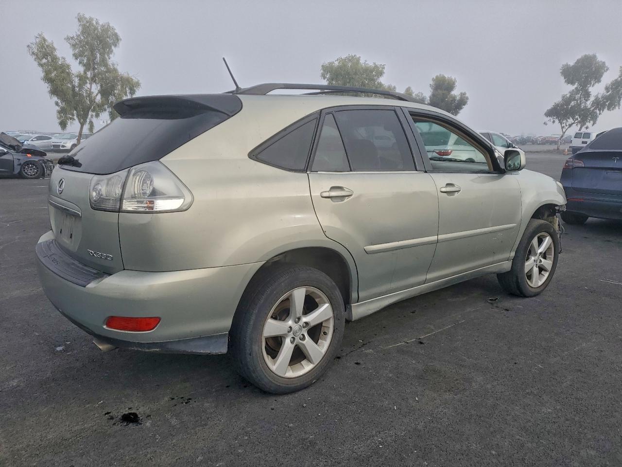 2004 Lexus Rx 330 - Image 3