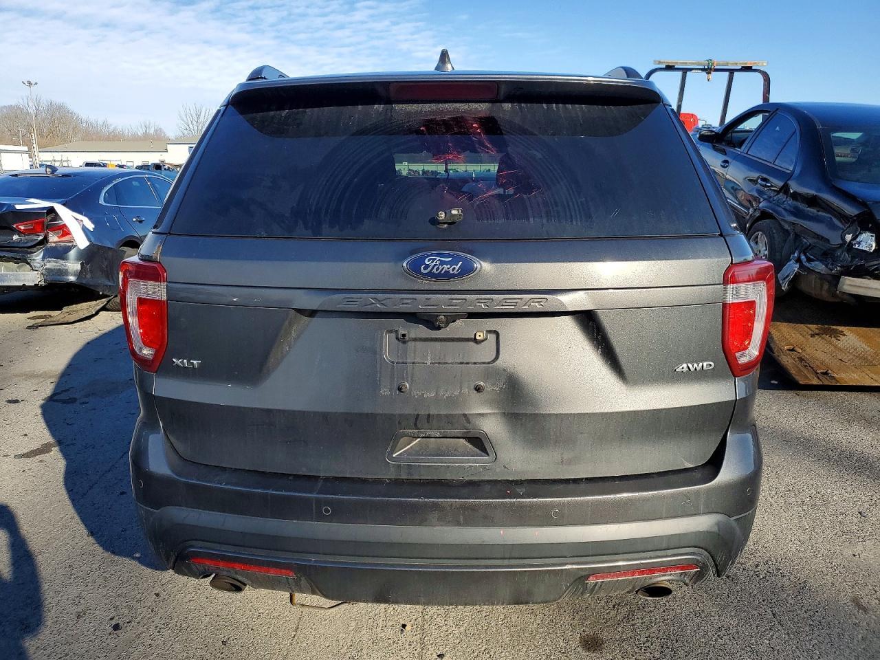 2017 Ford Explorer Xlt - Фото 6