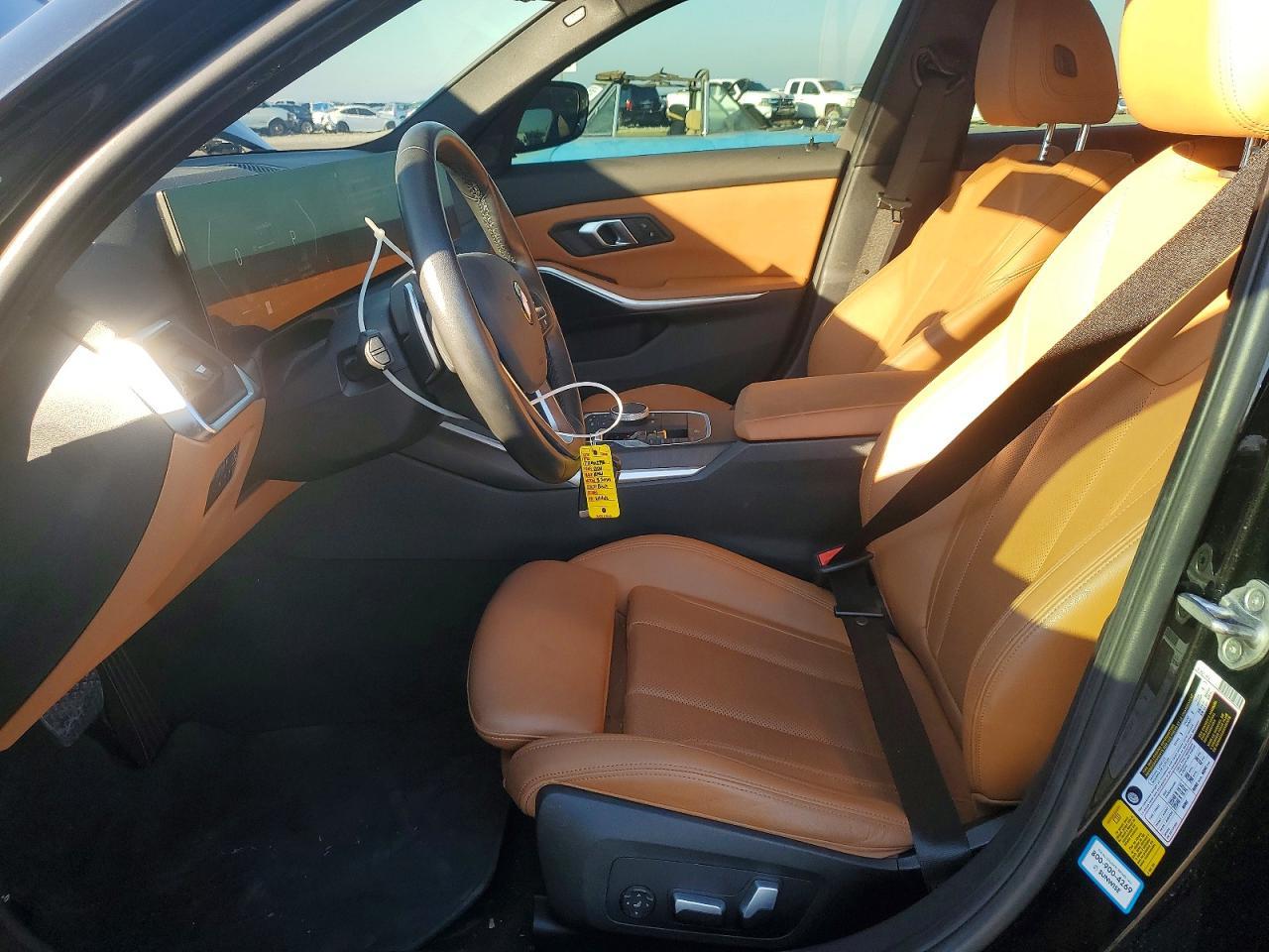 2024 BMW 330I - Фото 7