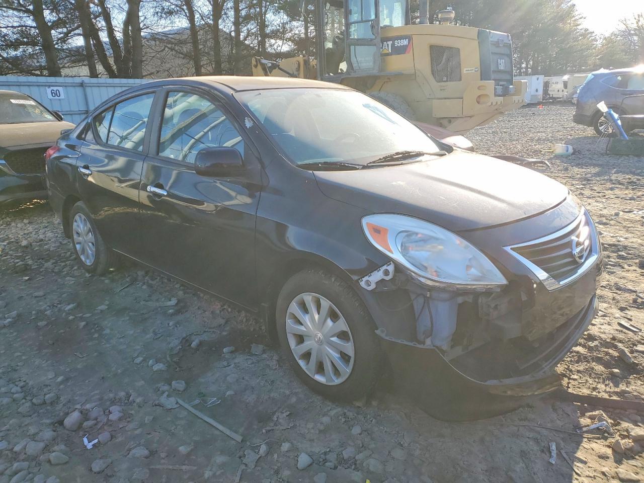2013 Nissan Versa - Фото 4