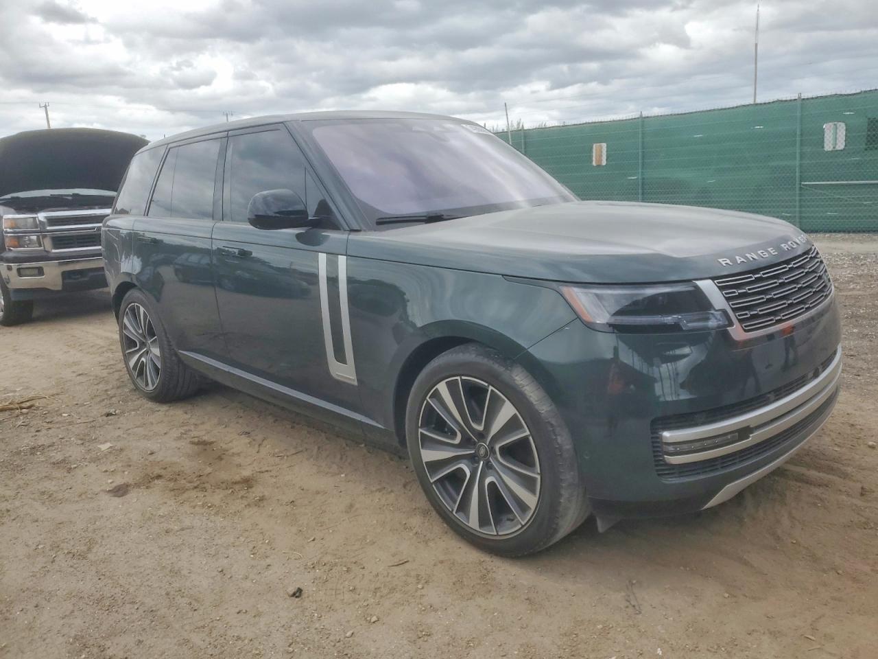 2023 Land Rover Range Rover Autobiography - Image 4